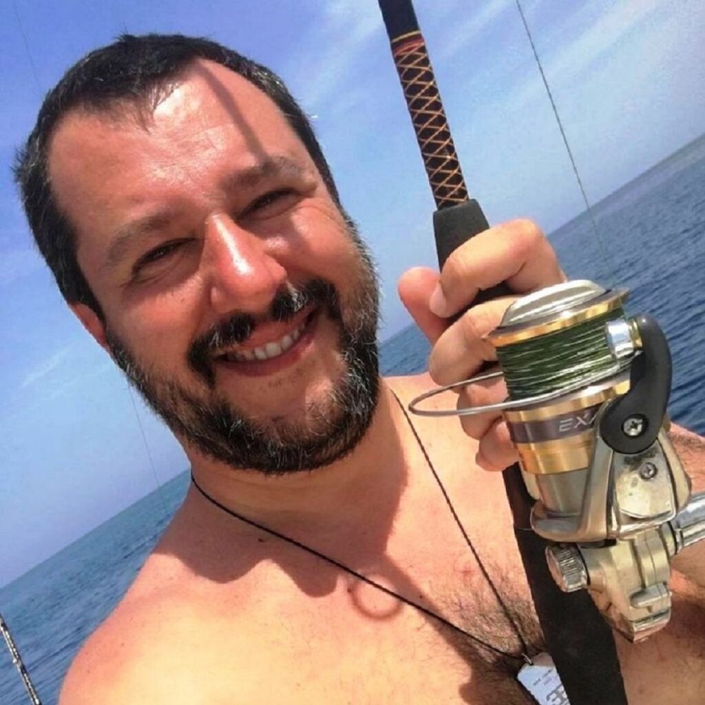 Salvini vuole il taglio dei parlamentari
