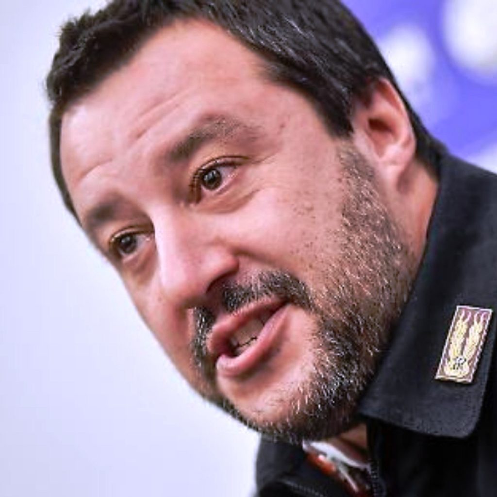 Botta e risposta tra Salvini e Suso