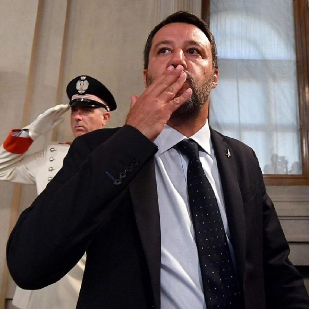 Salvini difende la Segre e attacca la Rackete