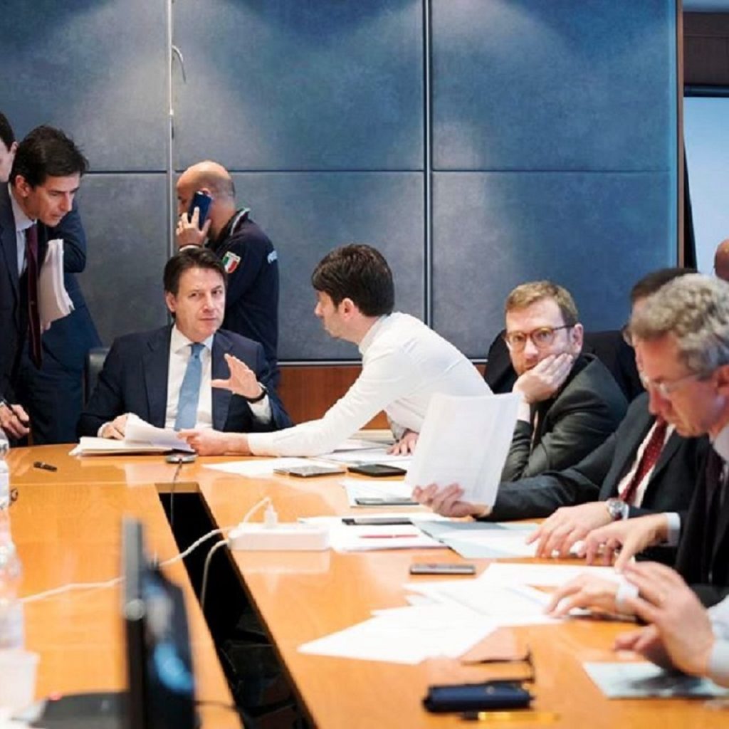 Governo al lavoro h24 contro il coronavirus