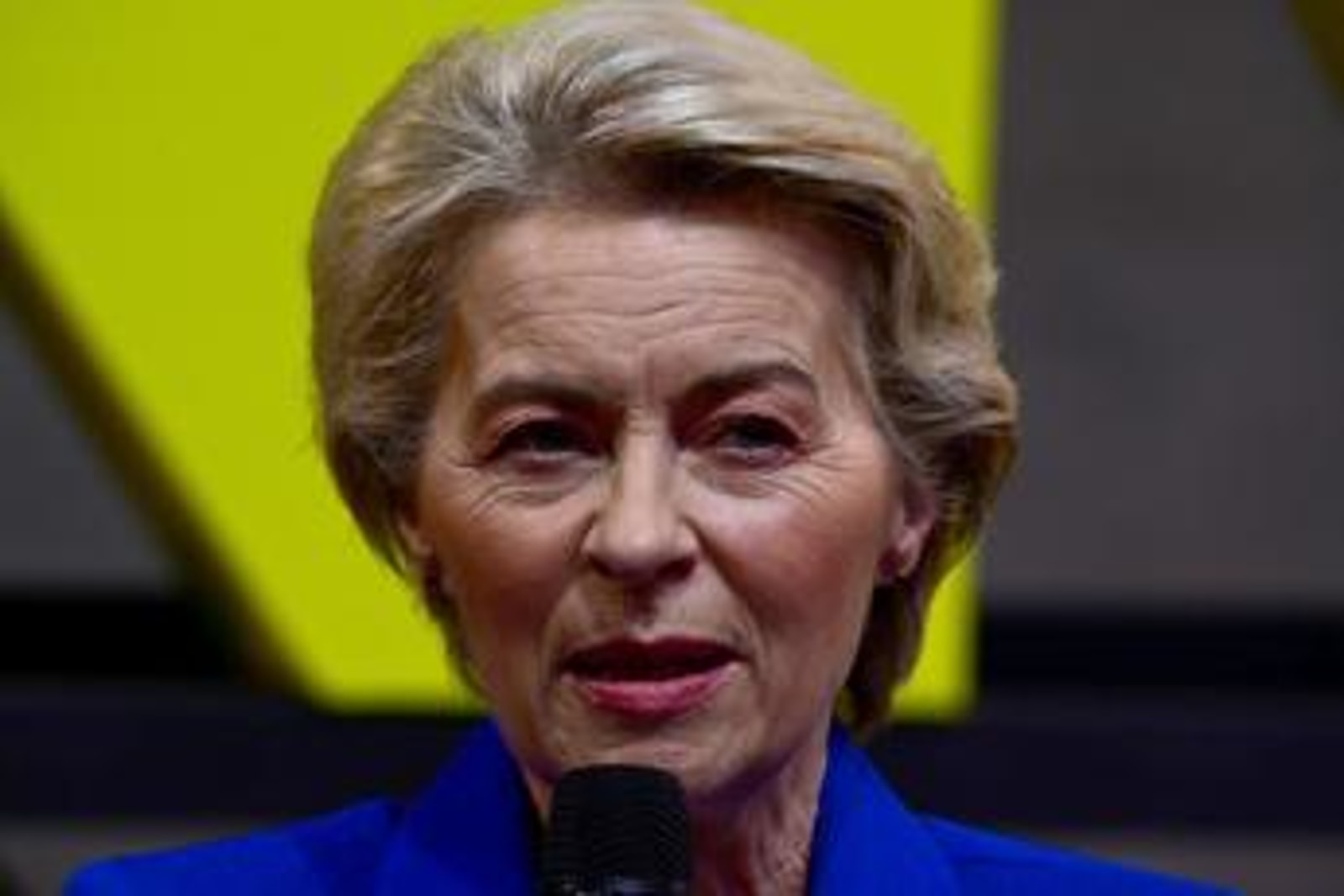 L'Europa al fianco degli Emirati Arabi Uniti: Ursula von der Leyen condanna gli attacchi, Medio Oriente in fiamme